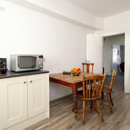 Hotel The Square Townhouse Fermoy Esterno foto