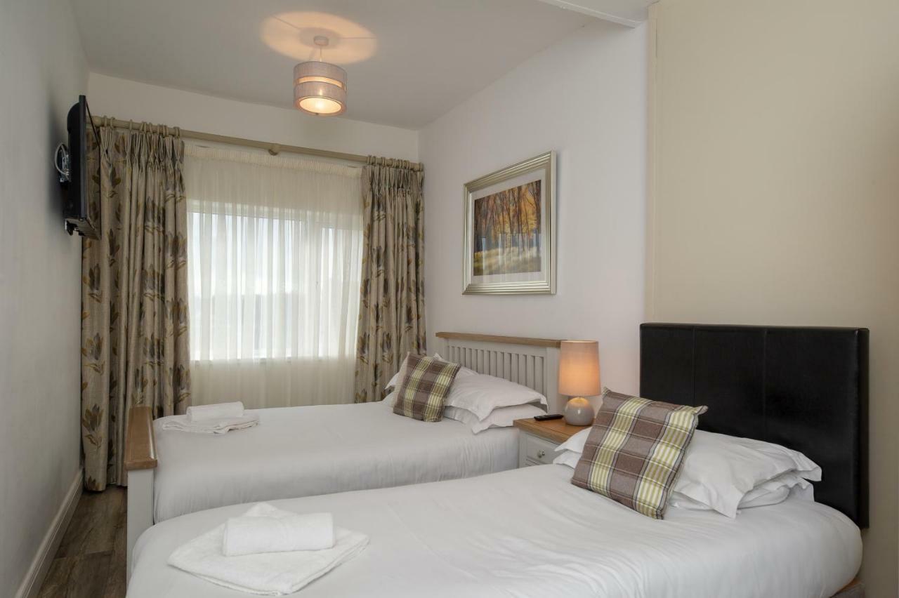 Hotel The Square Townhouse Fermoy Esterno foto